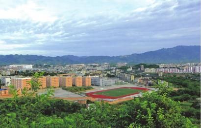 高縣中學(xué)2018年收費標準