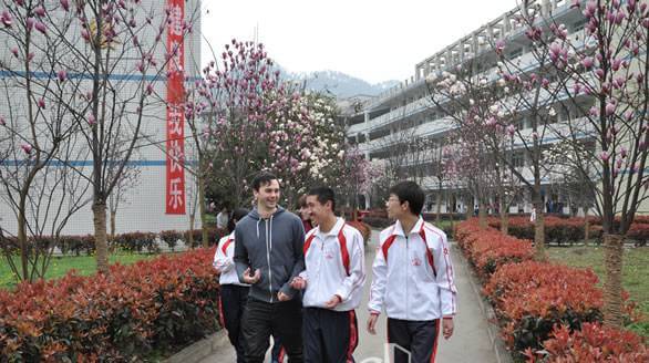 高縣中學(xué)怎么樣、好不好？
