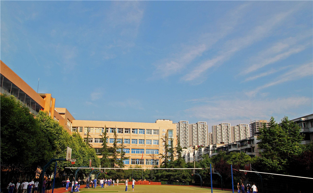 成都大學(xué)附屬中學(xué)高考的升學(xué)率怎么樣？