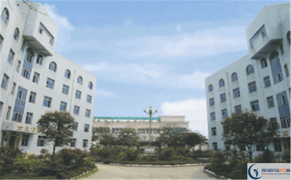 彭州中學(xué)位置在哪里？