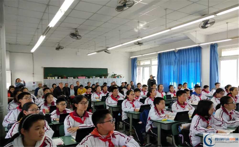 安仁中學(xué)位置在哪里？